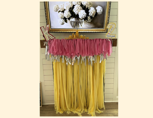 Fringe Pencil Banner